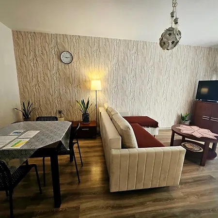Apartament Góralska *